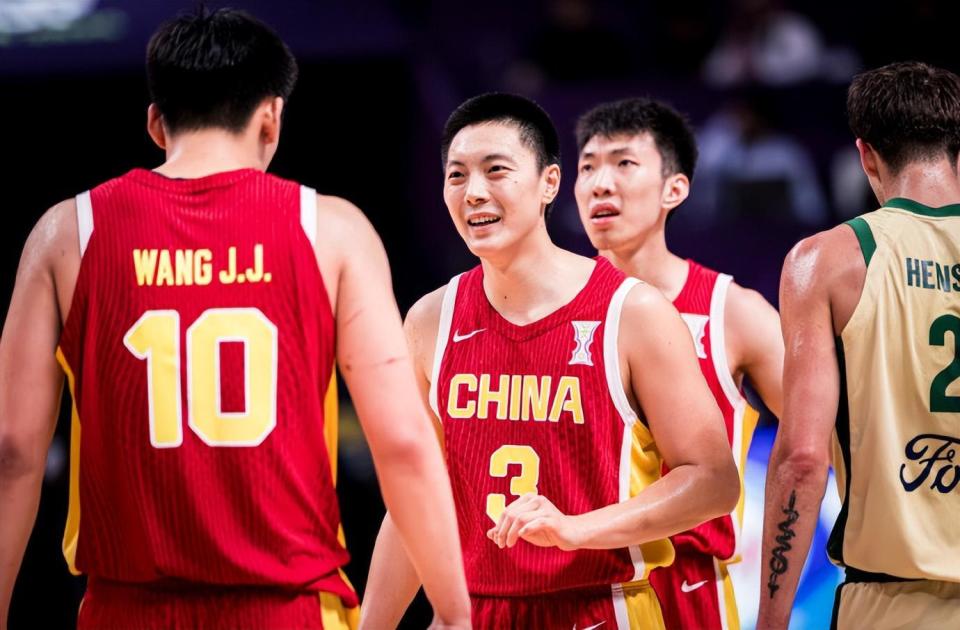 明轩和胡金, 但是对中国, inews