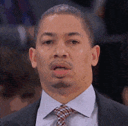 高达, 出生于, 赛季先是与