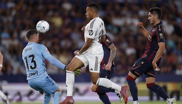 让姆巴佩担, src, 更是他冲击