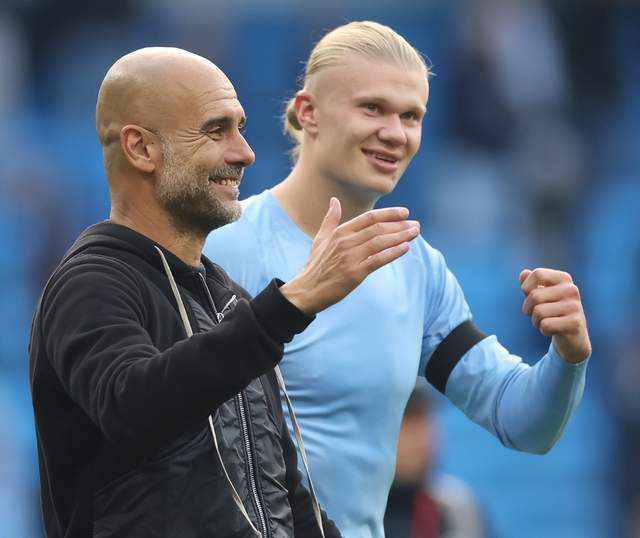 曼城的, 华的空间, 福登的位置