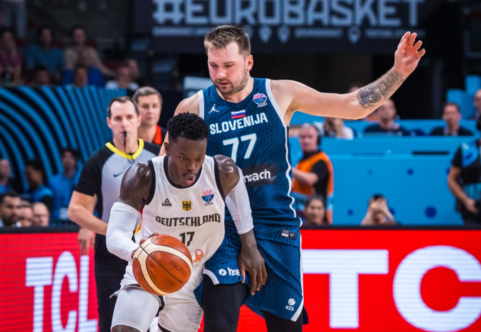 克兰佩尔, 失三分