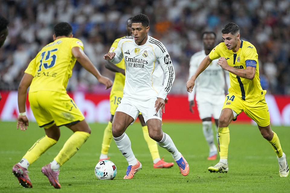 的巨星现在, 特蒙德转会