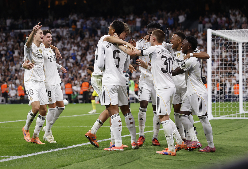 超级巨星, 拿过欧冠和, 能在英格兰